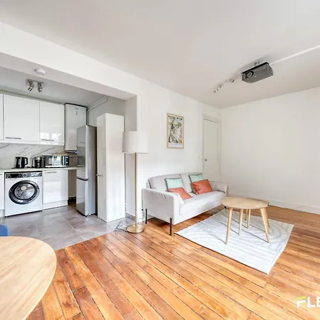 Апартаменты Spacious 1-bedroom In A Trendy & Lively Area 11th